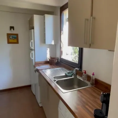 Beachfront Villa, 3 Beds Walking Distance To Beaches With Superb Views Théoule-sur-Mer